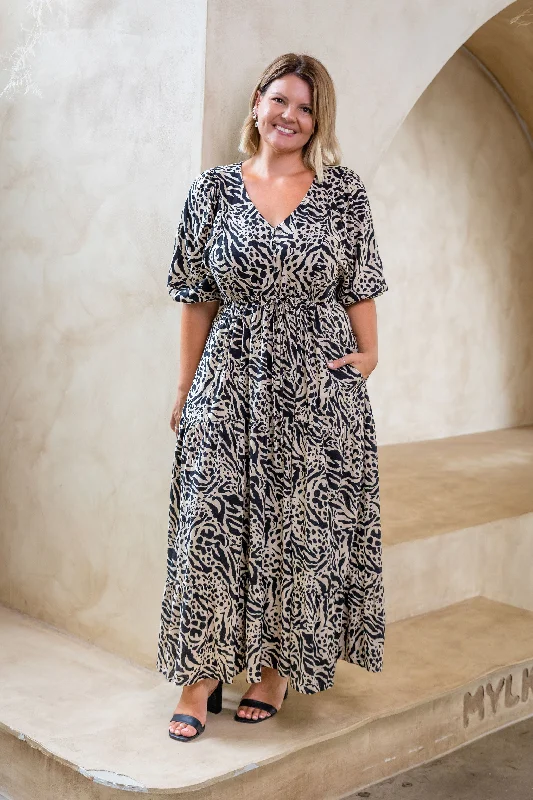 Addison Maxi Dress in Imprint Comfortable Maxi Dress with Sleeves